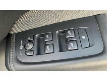 Volvo XC60 2.0 B4D R DESIGN Pro 5dr AWD Geartronic Diesel Estate