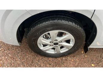 Ford Transit Custom 320 L2 Petrol Fwd 2.5 PHEV 232ps H1 Double Cab Van Limited Auto