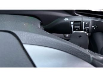 Hyundai IONIQ 1.6 GDi Hybrid Premium SE 5dr DCT Hybrid Hatchback