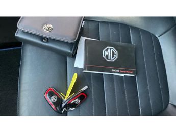 MG HS 1.5 T-GDI Exclusive 5dr DCT Petrol Hatchback