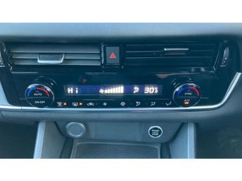 Nissan Qashqai 1.3 DiG-T MH 158 Acenta Premium 5dr Xtronic Petrol Hatchback