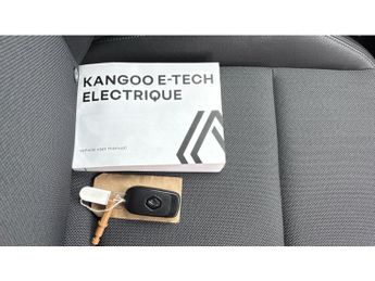 Renault Kangoo L1 E-Tech ML19 90kW 44kWh Advance Van Auto