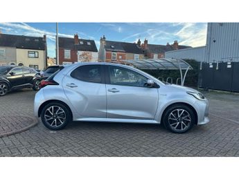 Toyota Yaris 1.5 Hybrid Design 5dr CVT Hybrid Hatchback