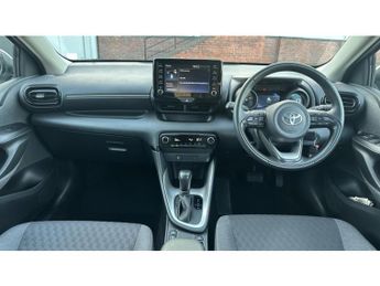 Toyota Yaris 1.5 Hybrid Design 5dr CVT Hybrid Hatchback