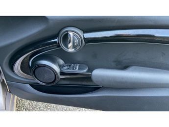 MINI Hatchback 1.5 Cooper Sport 3dr Auto Petrol Hatchback