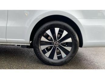 Mercedes-Benz Vito ELr Tourer L3 Electric Fwd 150kW 100kWh Premium 9-Seater Auto