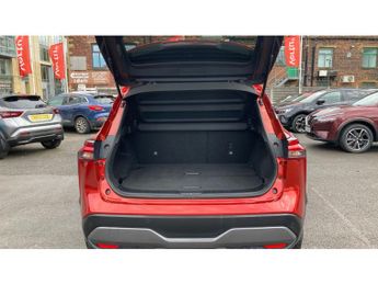 Nissan Qashqai 1.3 DiG-T MH 158 N-Connecta 5dr Xtronic Petrol Hatchback