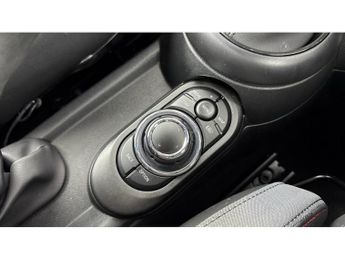 MINI Hatchback 2.0 Cooper S Sport Premium 3dr Auto Petrol Hatchback