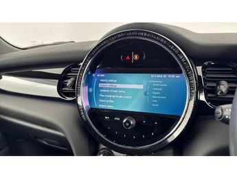 MINI Hatchback 135kW Cooper S Level 2 33kWh 3dr Auto Electric Hatchback
