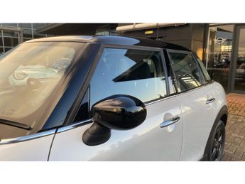 MINI Hatchback 1.5 Cooper Classic II 5dr Auto Petrol Hatchback