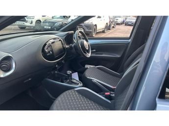 Toyota Aygo X 1.0 VVT-i Edge 5dr Auto Petrol Hatchback