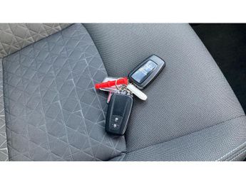 Toyota C-HR 1.8 Hybrid Design 5dr CVT Hybrid Hatchback