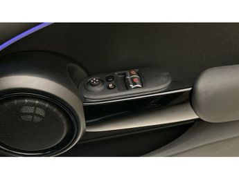 MINI Hatchback 2.0 Cooper S Exclusive 3dr Auto Petrol Hatchback