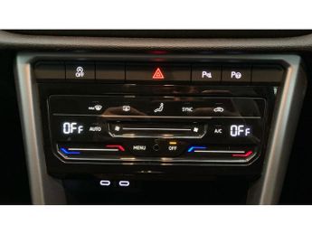 Volkswagen T-Roc 1.5 TSI Life 5dr DSG Petrol Hatchback