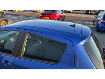 Toyota Yaris 1.5 Hybrid Icon Tech 5dr CVT Hybrid Hatchback