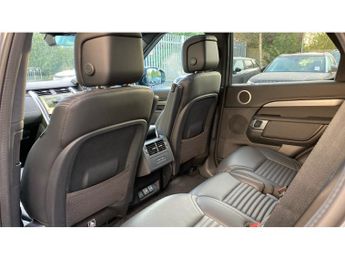 Land Rover Discovery 3.0 D300 Dynamic SE 5dr Auto Diesel Station Wagon