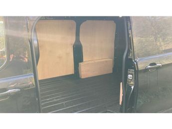 Ford Transit Custom E-320 L1 Rwd 100kW 65kWh H1 Van Limited Auto