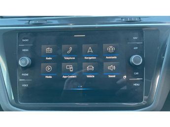 Volkswagen Tiguan 1.5 TSI 150 Life 5dr DSG Petrol Estate