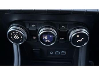 Renault Captur 1.6 E-Tech full hybrid 145 Techno 5dr Auto Hybrid Hatchback