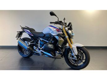 BMW 125 BMW R1250 R SE