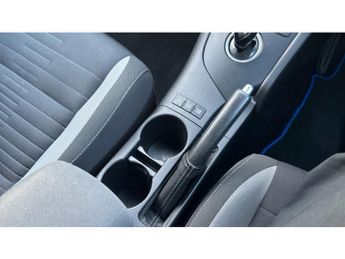 Toyota Auris 1.8 Hybrid Business Edition 5dr CVT Hybrid Hatchback
