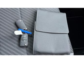 Volkswagen T-Roc 2.0 TDI R-Line 5dr DSG Diesel Hatchback