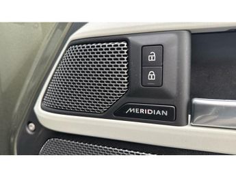 Land Rover Defender 3.0 D250 HSE 90 3dr Auto Diesel Estate