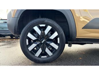 Dacia Spring 27kWh Expression 65 48kW 5dr Auto Electric Hatchback