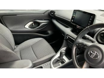 Toyota Yaris 1.5 Hybrid Design 5dr CVT Hybrid Hatchback
