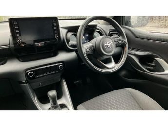 Toyota Yaris 1.5 Hybrid Design 5dr CVT Hybrid Hatchback