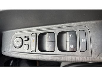 Hyundai INSTER 85kW 01 49kWh 5dr Auto Electric Hatchback