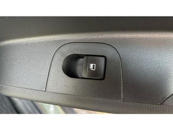 Hyundai INSTER 85kW 01 49kWh 5dr Auto Electric Hatchback