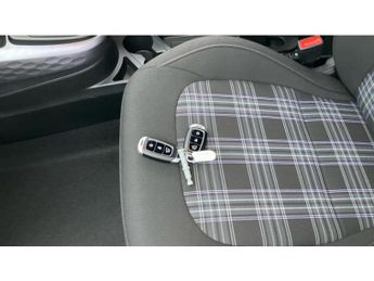 Hyundai i10 1.2 MPi Premium 5dr Auto Petrol Hatchback