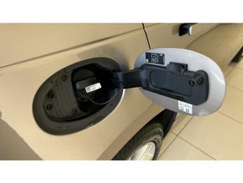 Land Rover Range Rover Velar 2.0 P400e SE 5dr Auto Estate