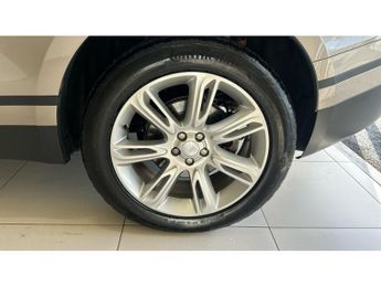 Land Rover Range Rover Velar 2.0 P400e SE 5dr Auto Estate