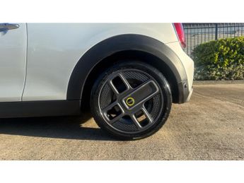 MINI Hatchback 135kW Cooper S Level 2 33kWh 3dr Auto Electric Hatchback