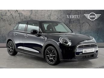 MINI Hatch 1.5 Cooper Classic 5dr Auto [Comfort/Nav Pack] Petrol Hatchback