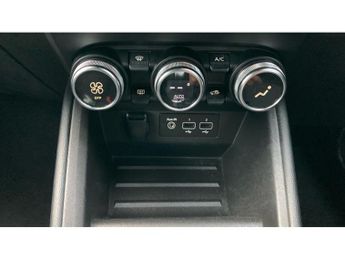 Renault Clio 1.6 E-TECH Hybrid 140 Iconic 5dr Auto Hybrid Hatchback