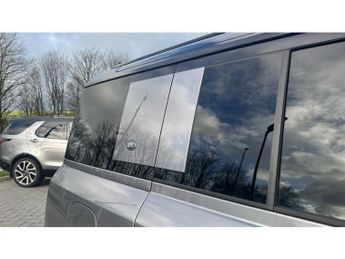 Land Rover Defender 3.0 D250 X-Dynamic SE 110 5dr Auto Diesel Estate