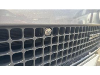 Land Rover Defender 3.0 D250 X-Dynamic SE 110 5dr Auto Diesel Estate