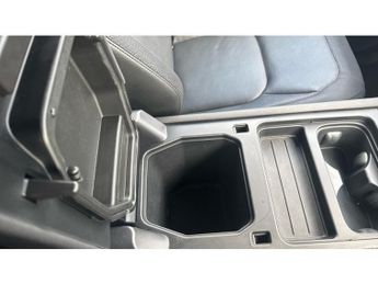 Land Rover Defender 3.0 D250 X-Dynamic SE 110 5dr Auto Diesel Estate