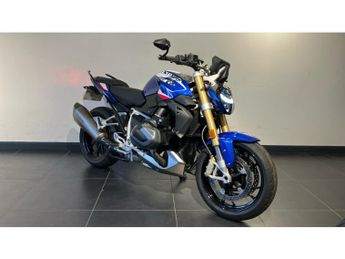 BMW 125 (23MY) BMW R1250 RS SE