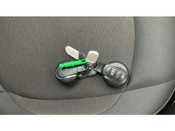 MINI Hatchback 1.5 Cooper Classic 3dr Auto Petrol Hatchback