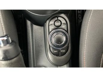 MINI Hatchback 1.5 Cooper Classic 3dr Auto Petrol Hatchback