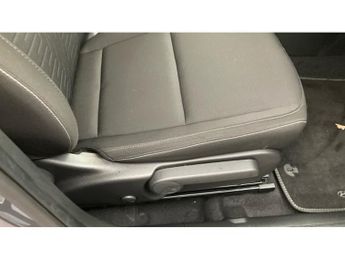 Hyundai KONA 115kW Advance 48kWh 5dr Auto Electric Hatchback