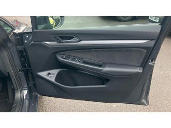 Volkswagen Golf 1.5 TSI 204 Style eHybrid 5dr DSG Hatchback