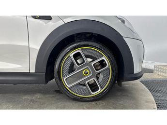 MINI Hatchback 135kW Cooper S Level 1 33kWh 3dr Auto Electric Hatchback