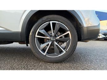 Nissan Qashqai 1.3 DiG-T MH 158 Tekna 5dr Xtronic Petrol Hatchback