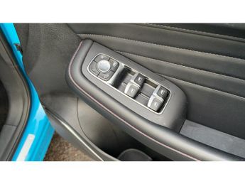 MG HS 1.5 T-GDI PHEV Trophy 5dr Auto Hatchback