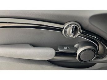 MINI Hatchback 135kW Cooper S Level 2 33kWh 3dr Auto Electric Hatchback